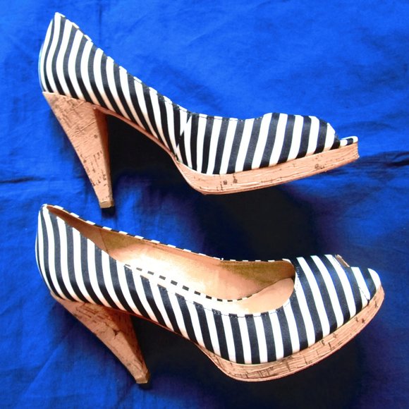 PAIR of MICHAEL KORS BLACK STRIPE FABRIC HIGH HEEL SHOE - Picture 5 of 10